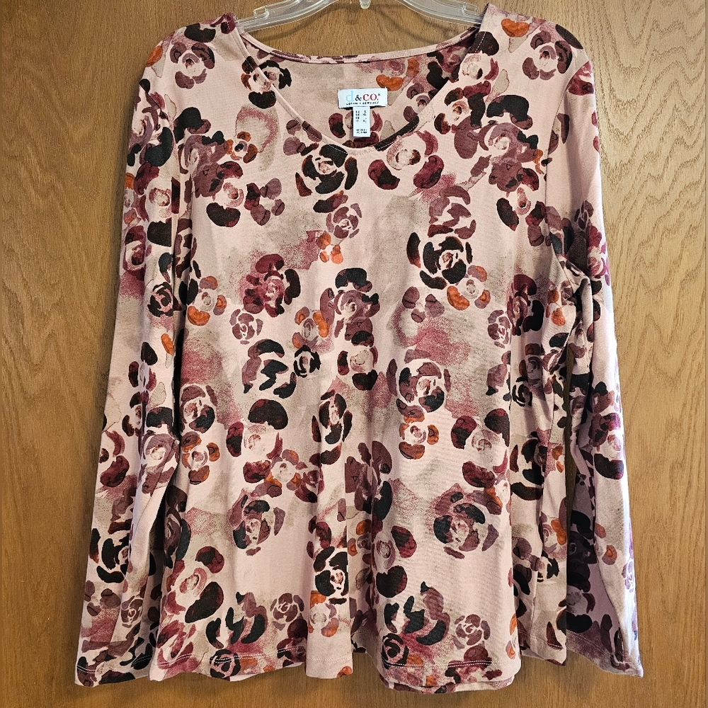 NWOT!!!  d & co. Top